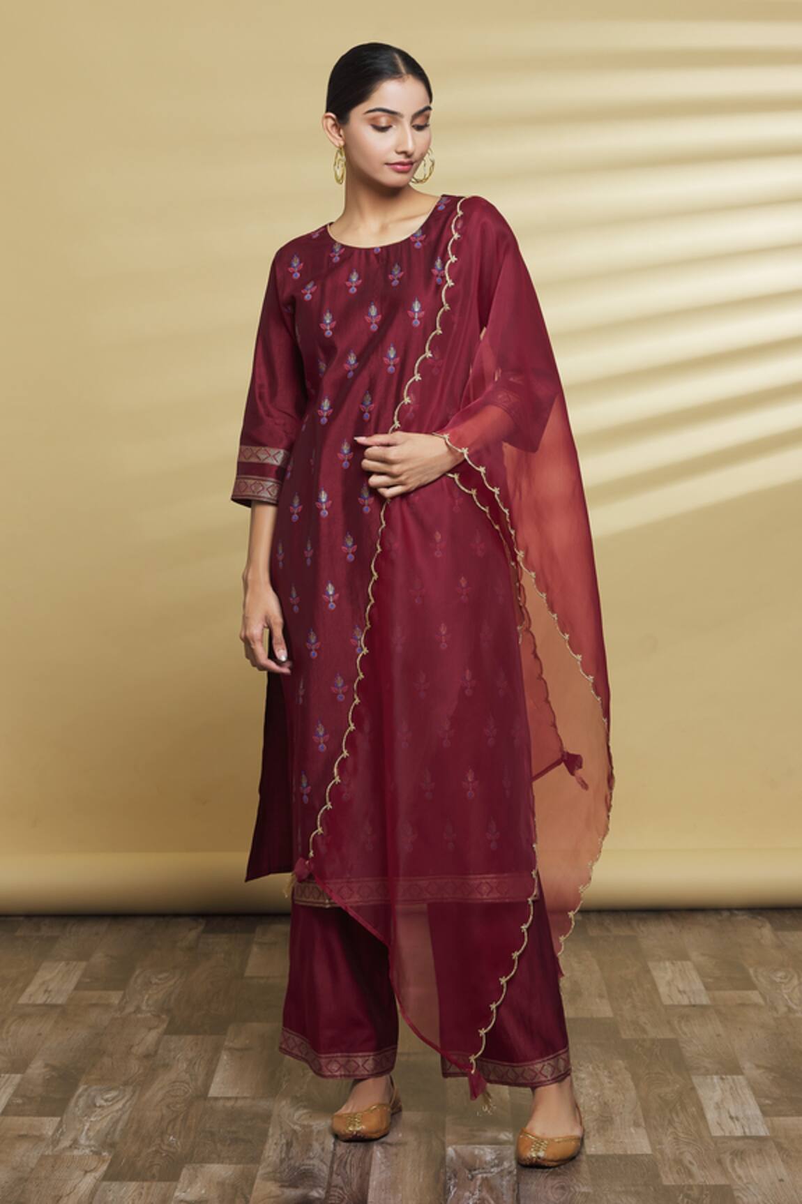 Samyukta Singhania Printed Floral Straight Kurta Set