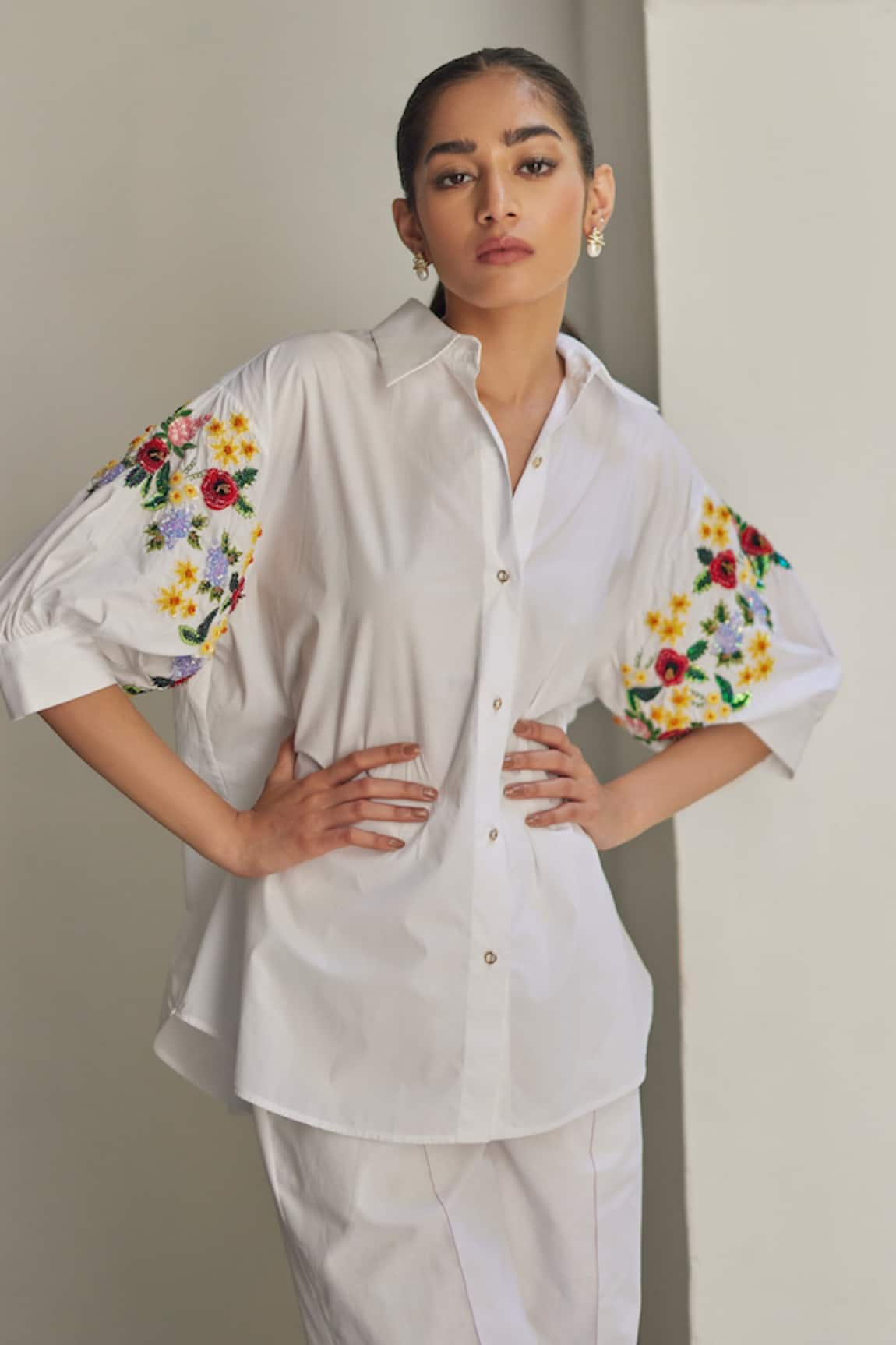 Betrue Sleeve Embroidered Shirt