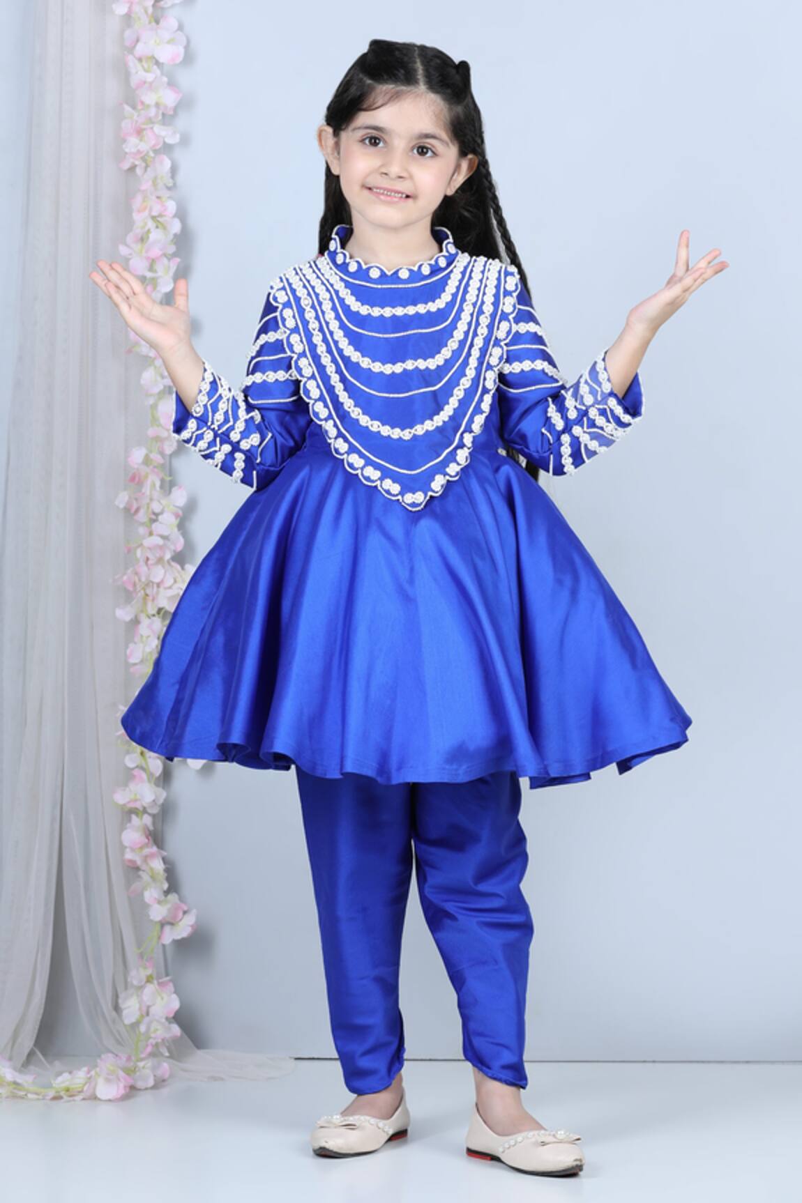 The Little Celebs Pearl Embroidered Kurta & Pant Set 