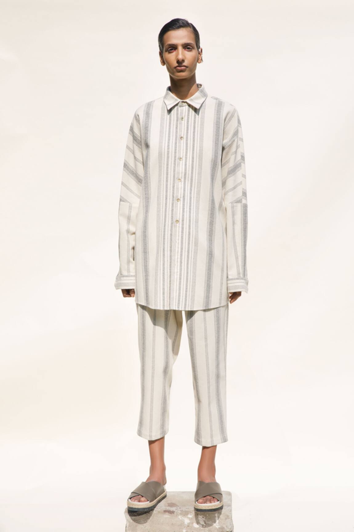 Urvashi Kaur Duro Handloom Cotton Striped Pant 