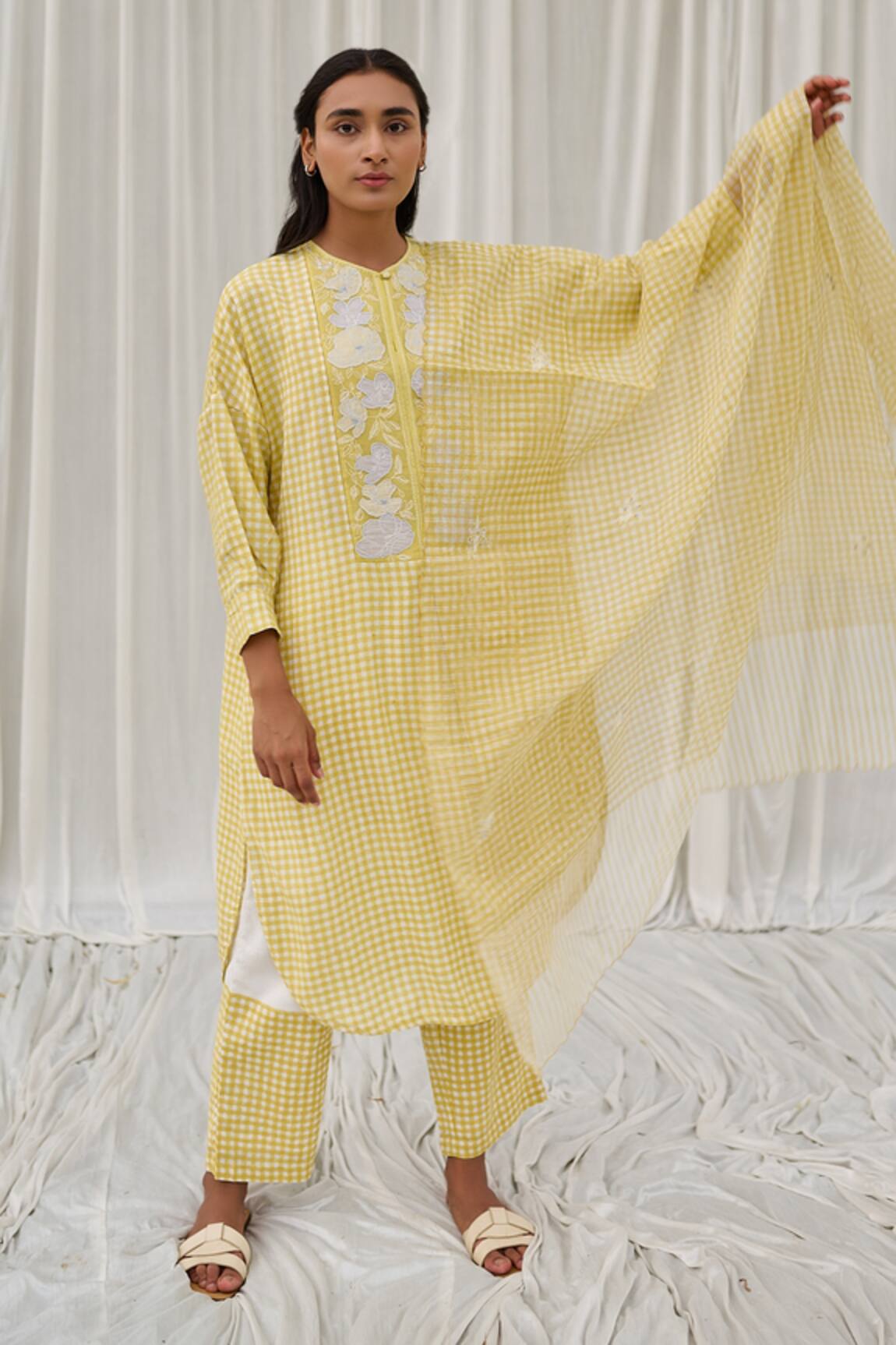 Ayaka Checkered Hand Block Print Dupatta