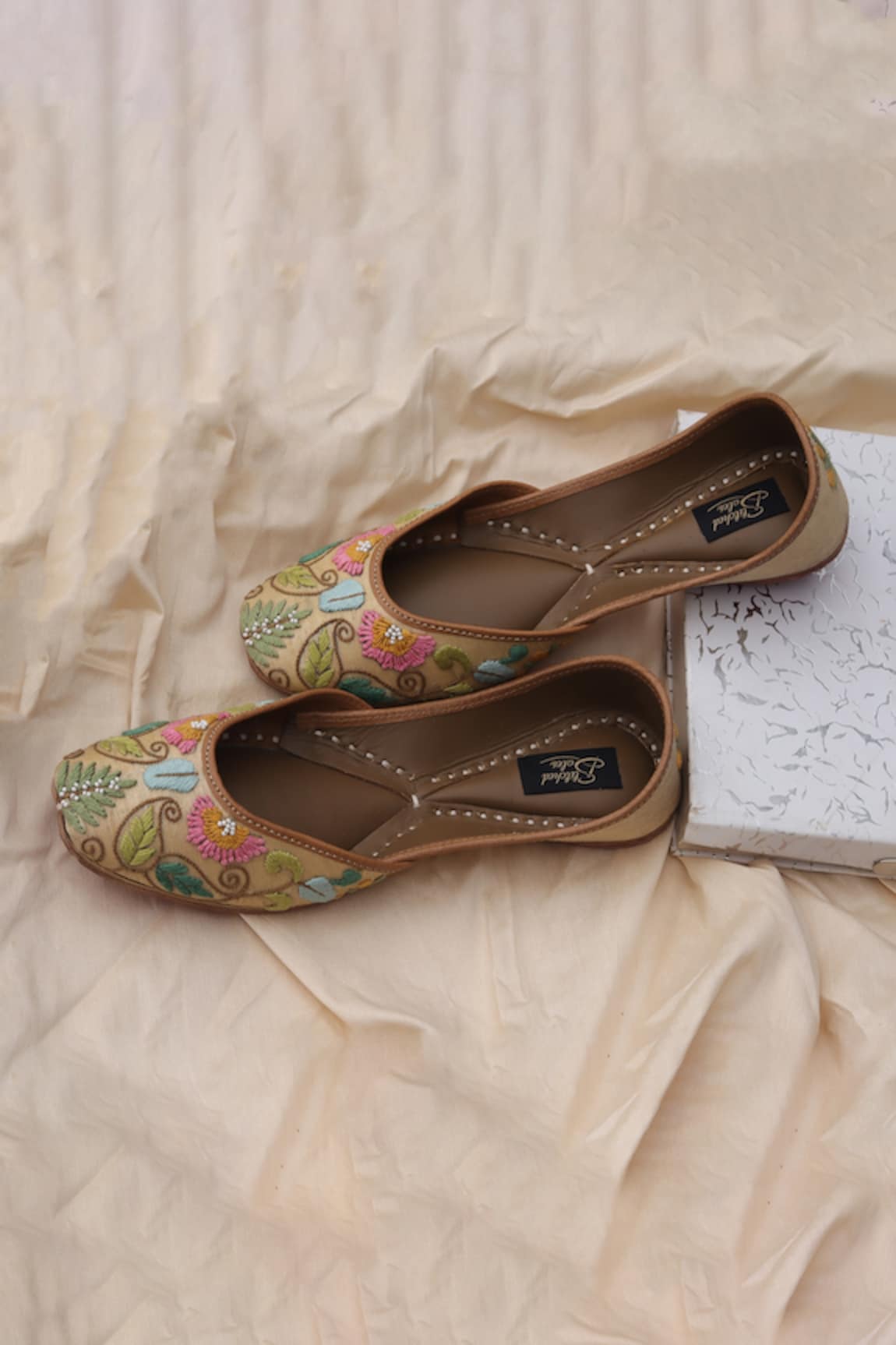 Stitched soles Spring Bloom Embroidered Juttis