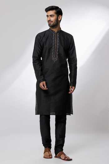 Arihant Rai Sinha Embroidered Placket Kurta Set 