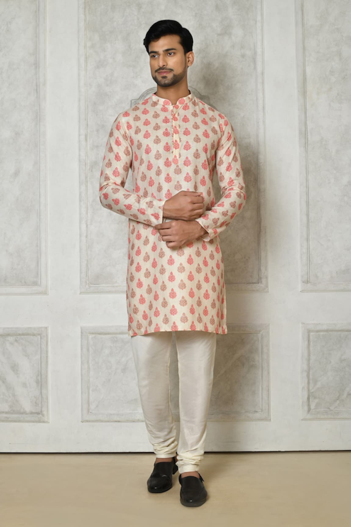 Samyukta Singhania Botanical Print Kurta Set