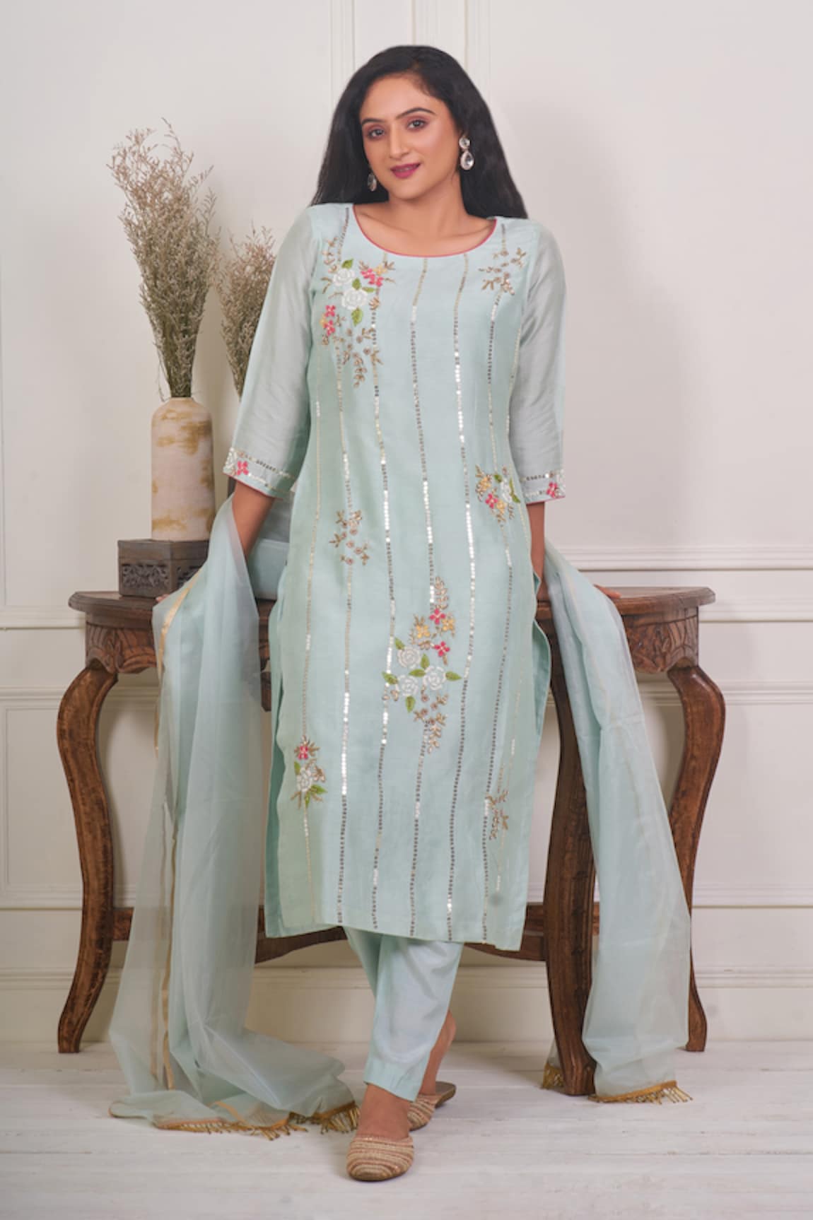 Geetika Jain Sequin & Resham Embroidered Kurta Set