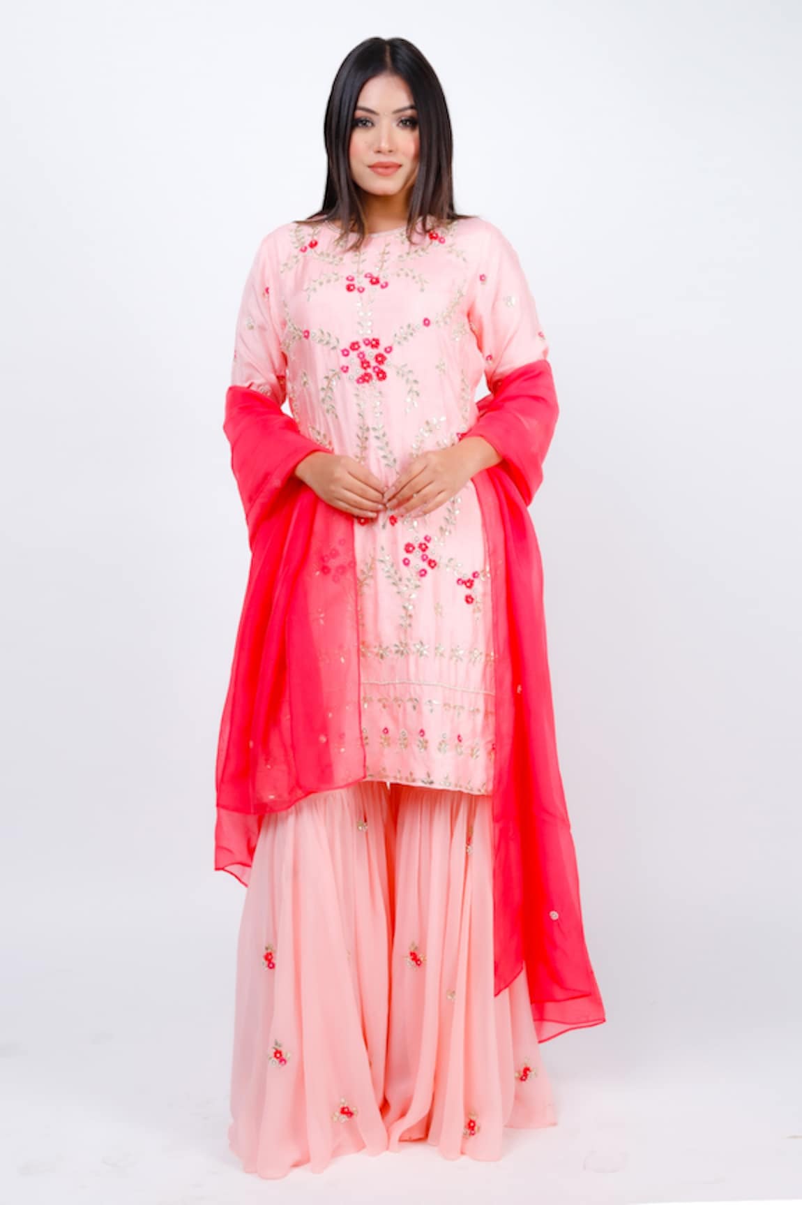 Geetika Jain Gota Patti Embroidered Kurta Set