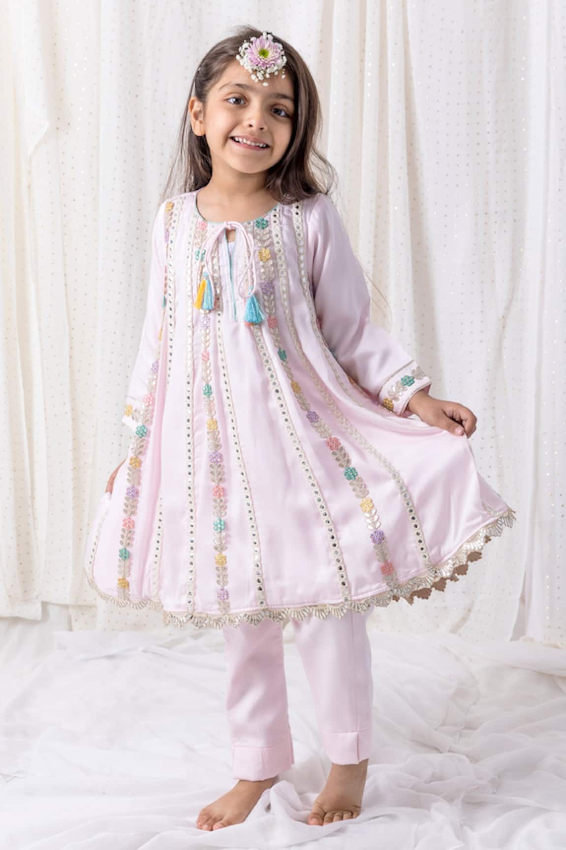 Chotibuti Gota Lace Embroidered Kurta & Pant Set
