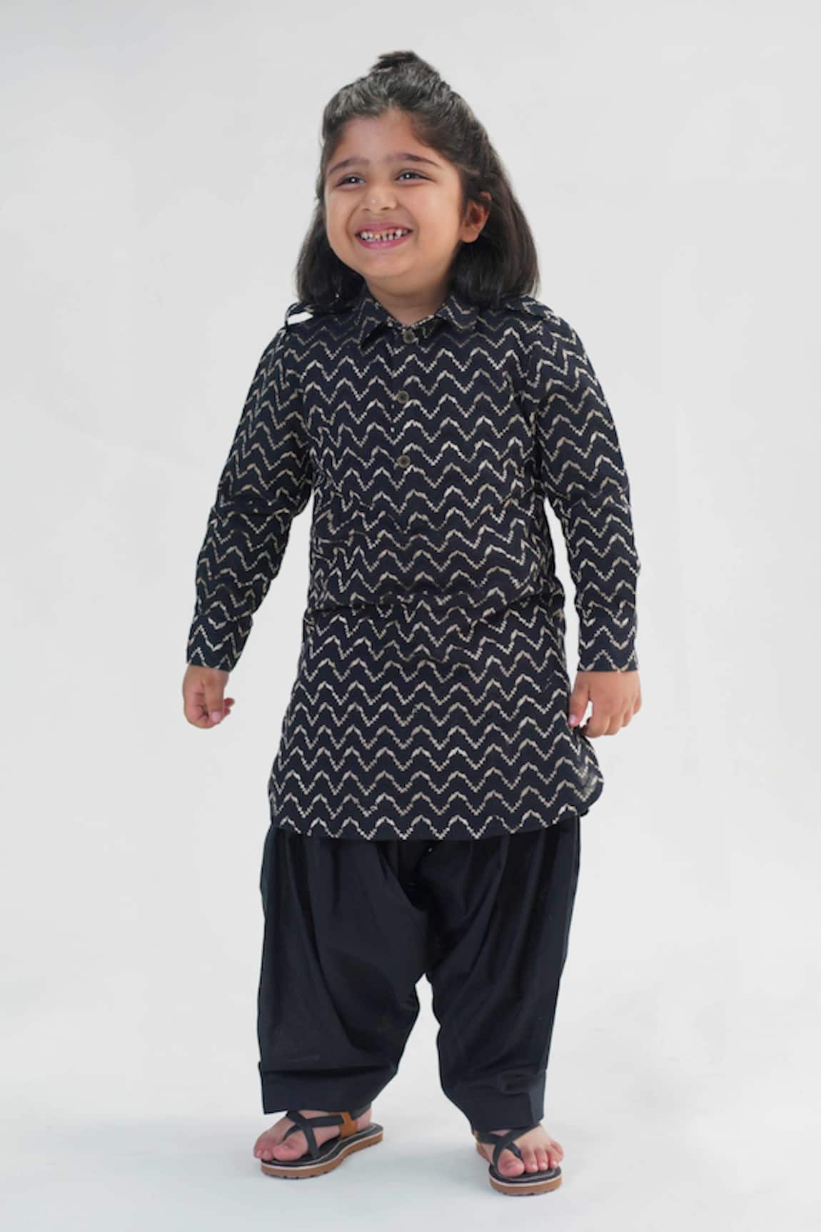 Tiber Taber Chevron Embroidered Pathani Kurta With Salwar