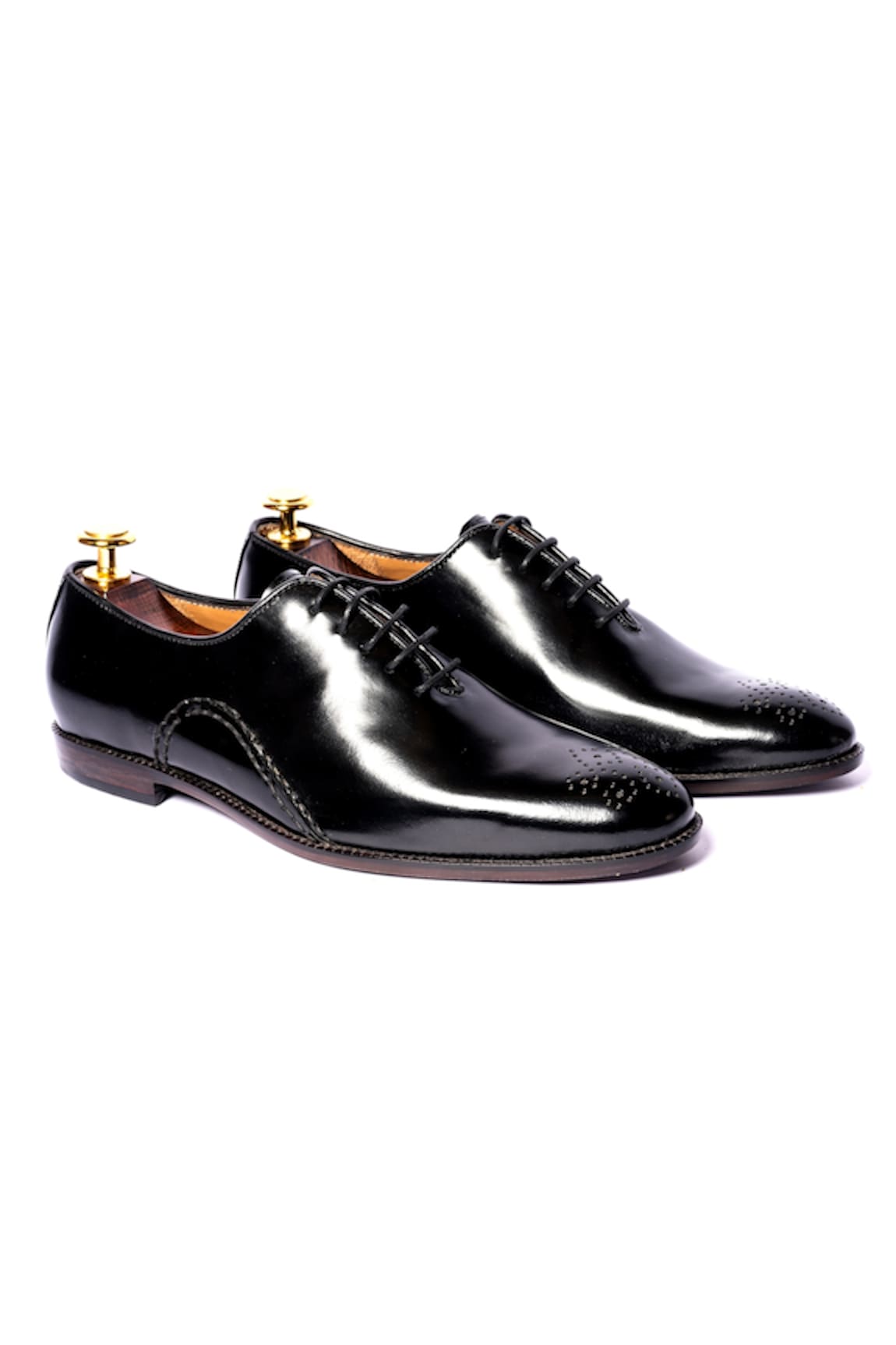 Artimen Brogue Pattern Round Toe Shoes