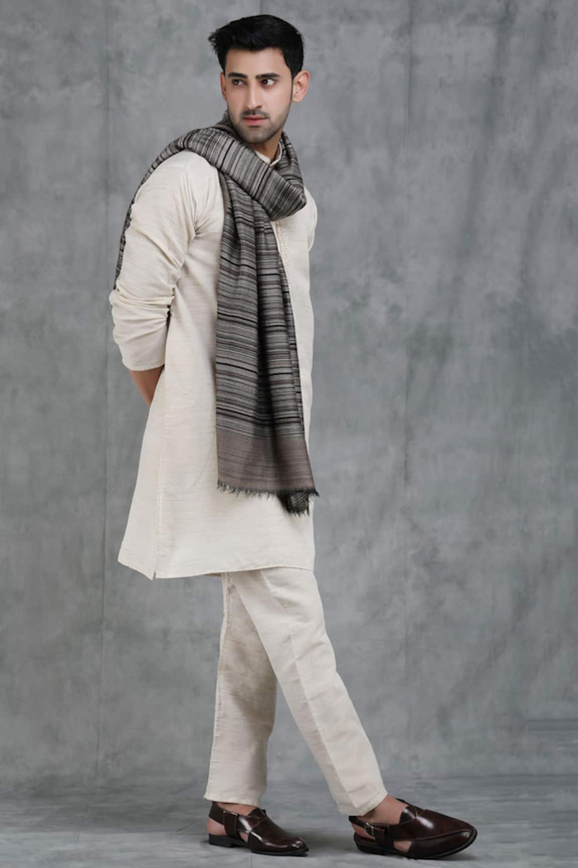 Dusala Shawls Handwoven Pashmina Reversible Wool Stole