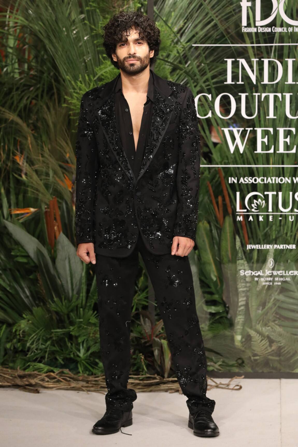 Varun Bahl Embroidered Blazer Set