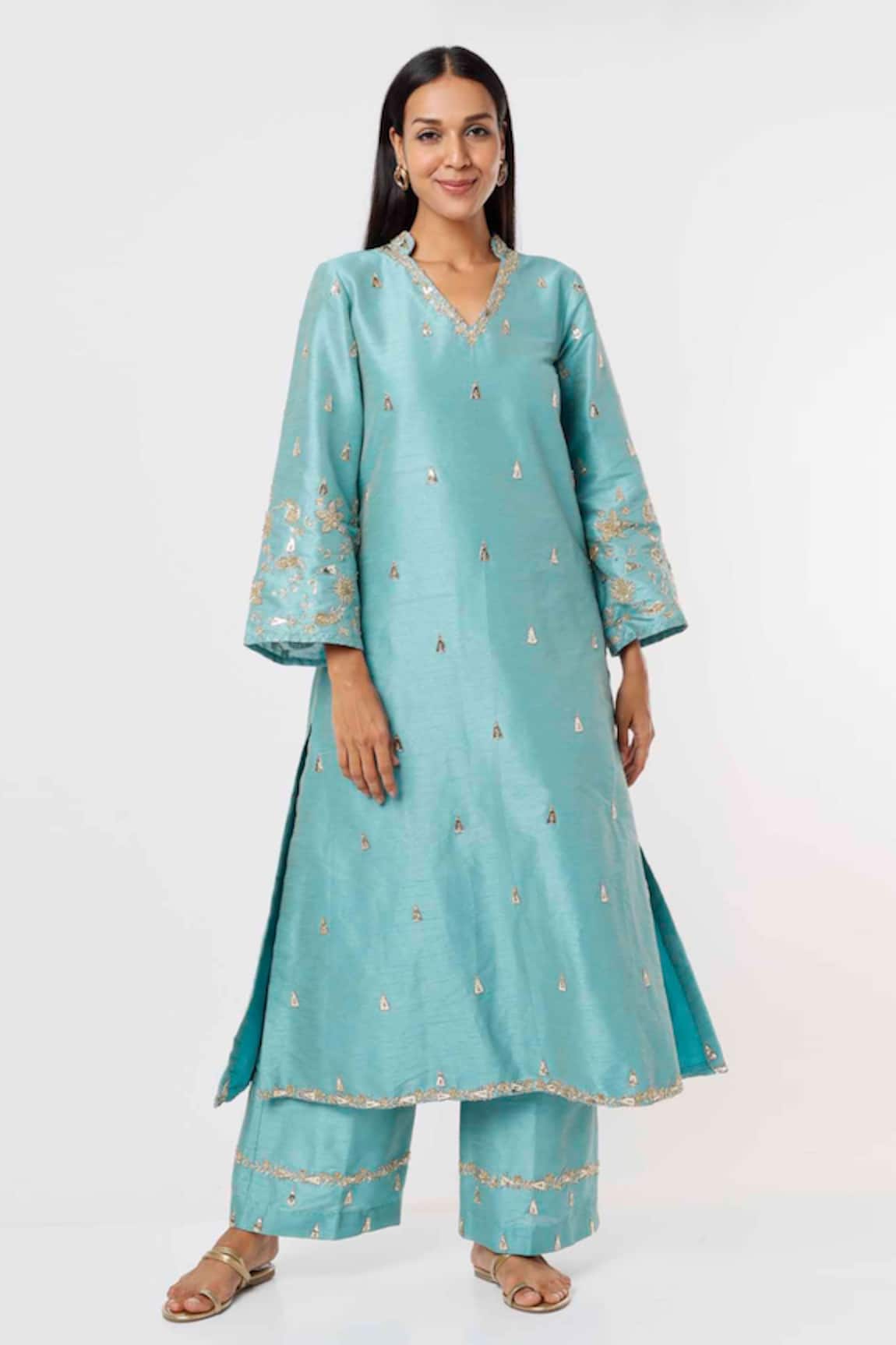 Mehak Murpana Floral Geometric Embroidered Kurta & Pant Set 