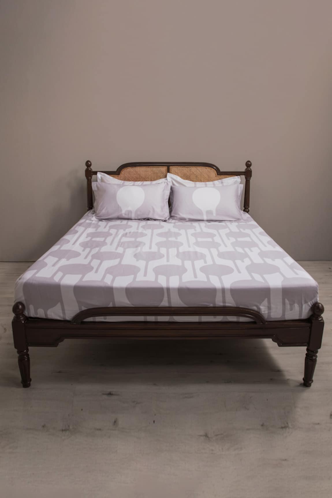 Kyoona The Drip Drip Pattern Bedcover Set