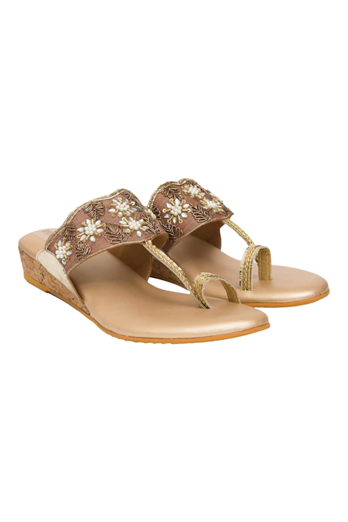 Kkarma Accessories Korba Embroidered Kolhapuri Heels 