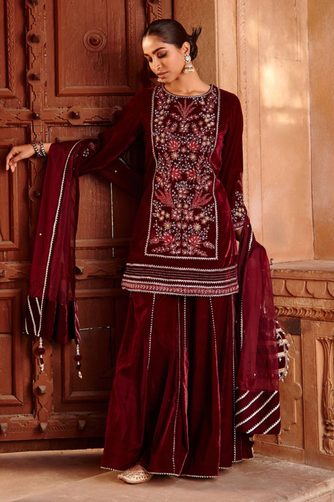 Ajiesh Oberoi Short Kurta Gharara Set 