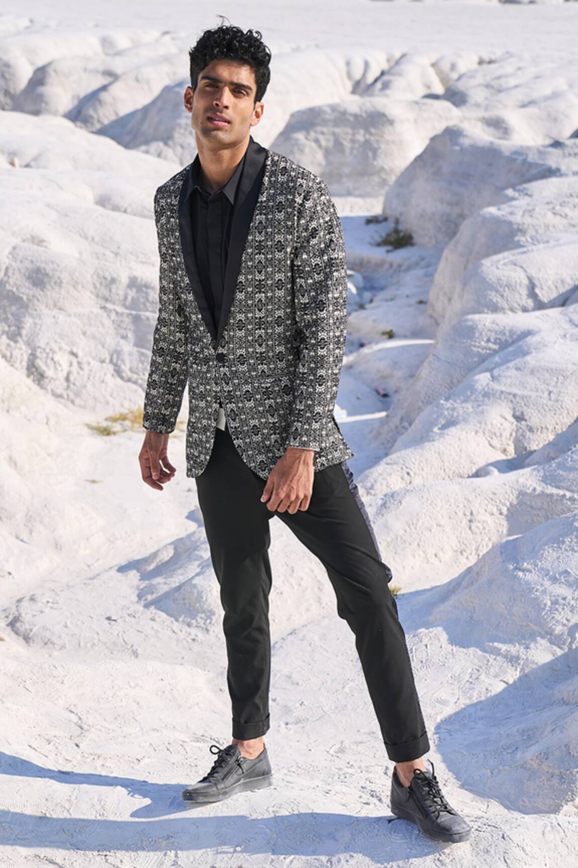 Dash and Dot Shawl Collar Woven Blazer