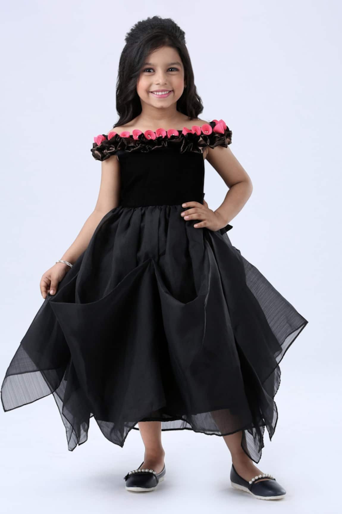 Pinkcow designs pvt ltd Floral Applique Draped Gown 