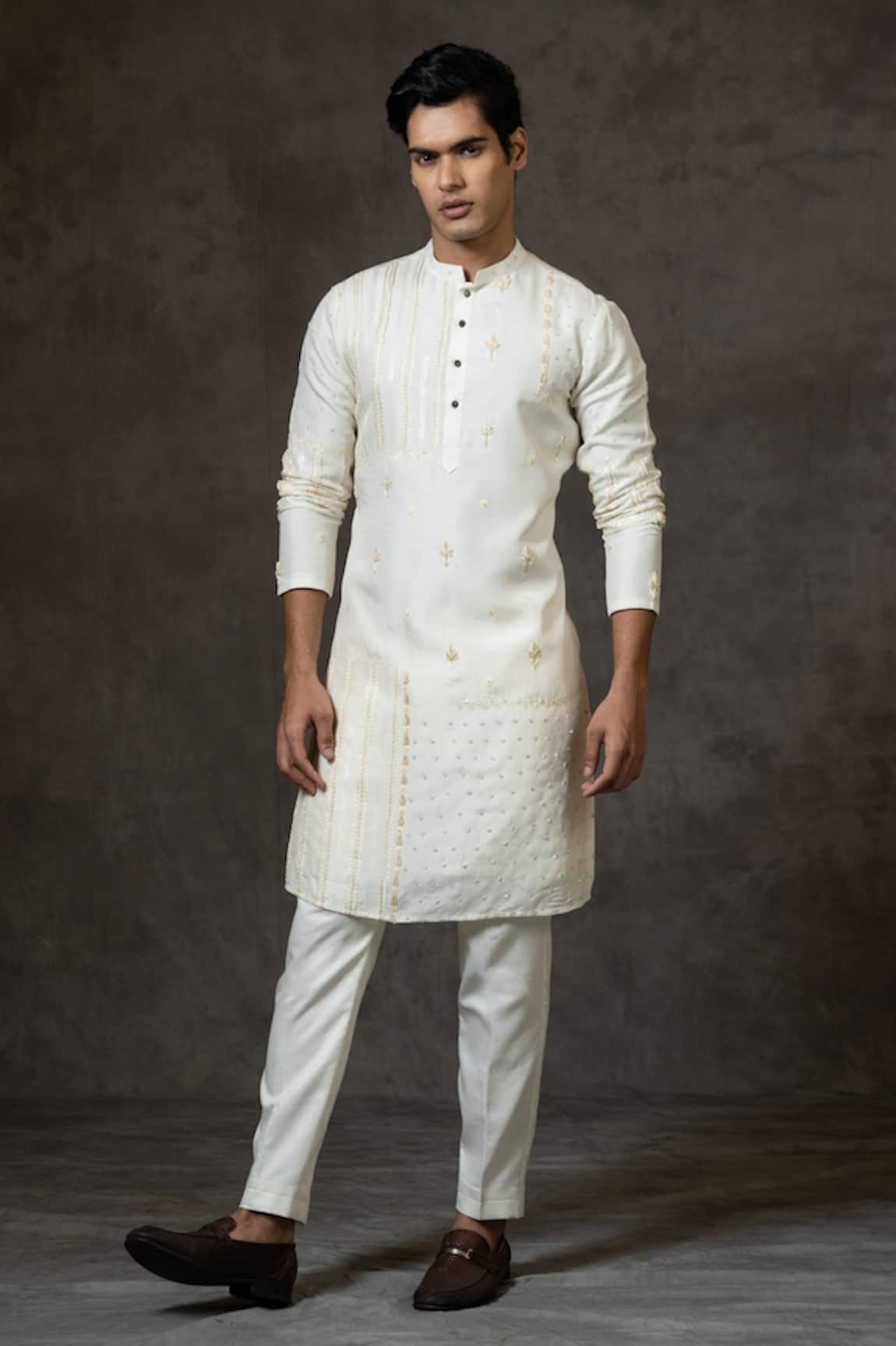 Paarsh Bullion Flower Embroidered Kurta Set