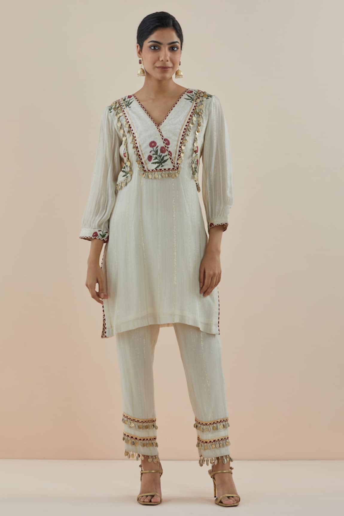 Makaan.51 Floral Printed Yoke Kurta With Straight Pant