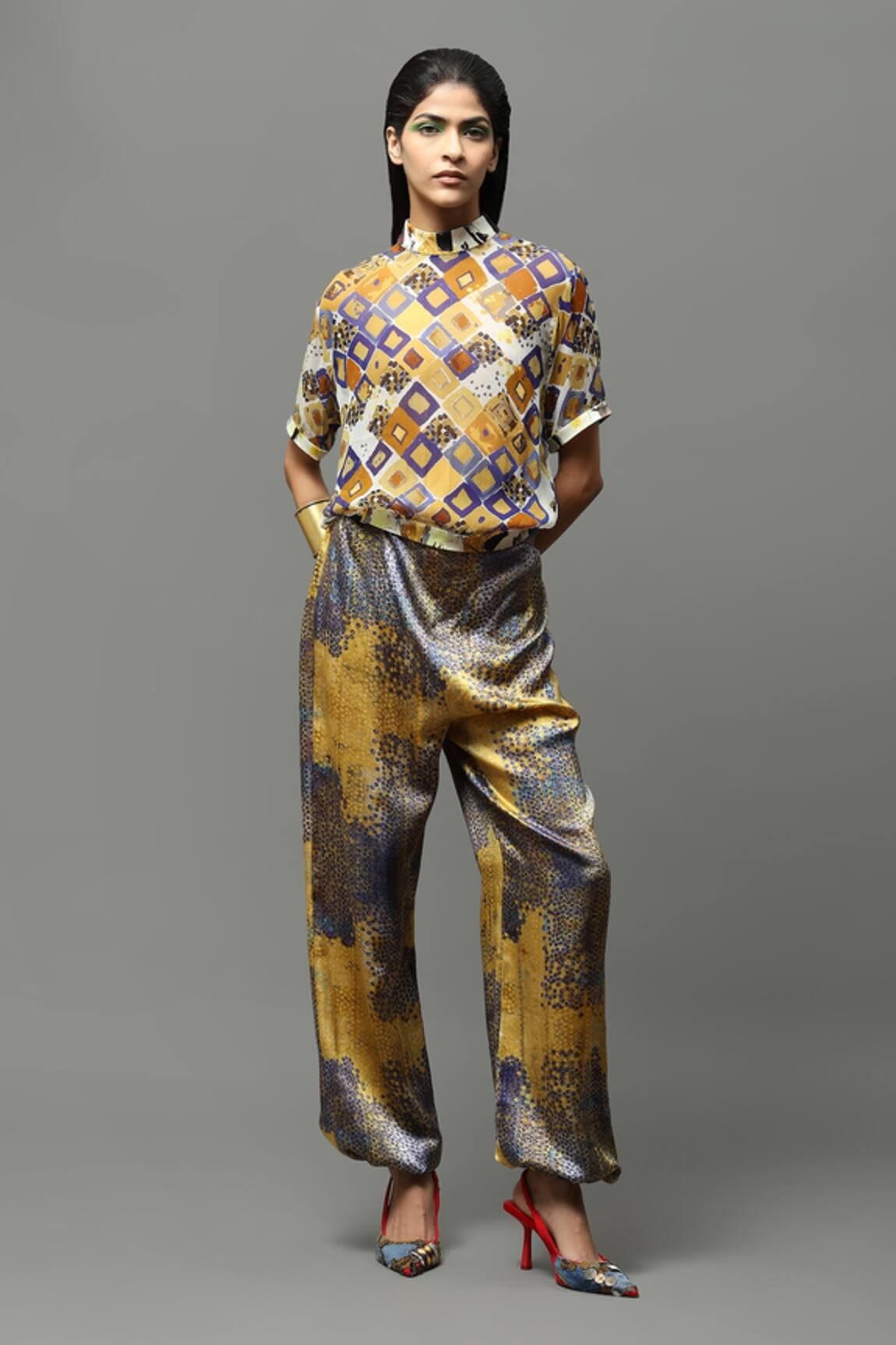AK-OK Abstract Print Chiffon Top & Joggers Set