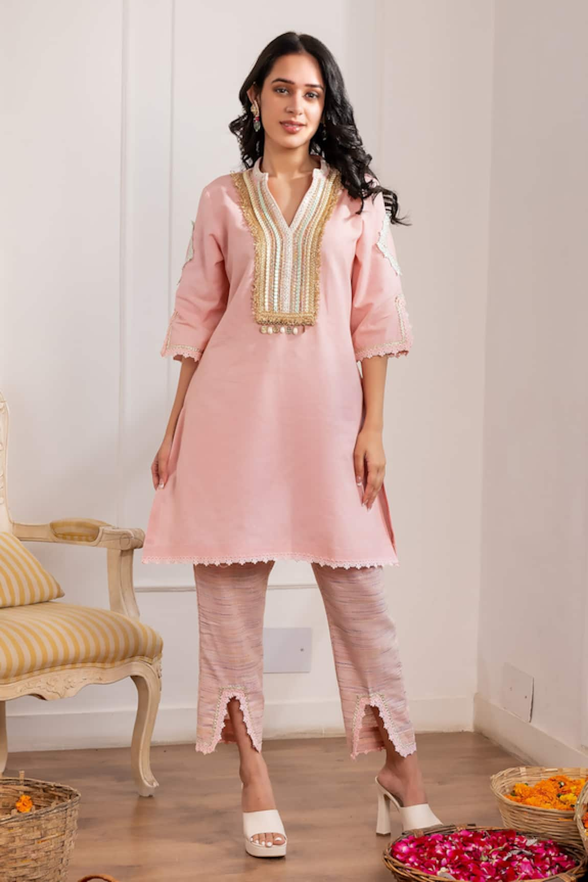 Pairaahan Linen Mirrorwork Placket Kurta & Pant Set