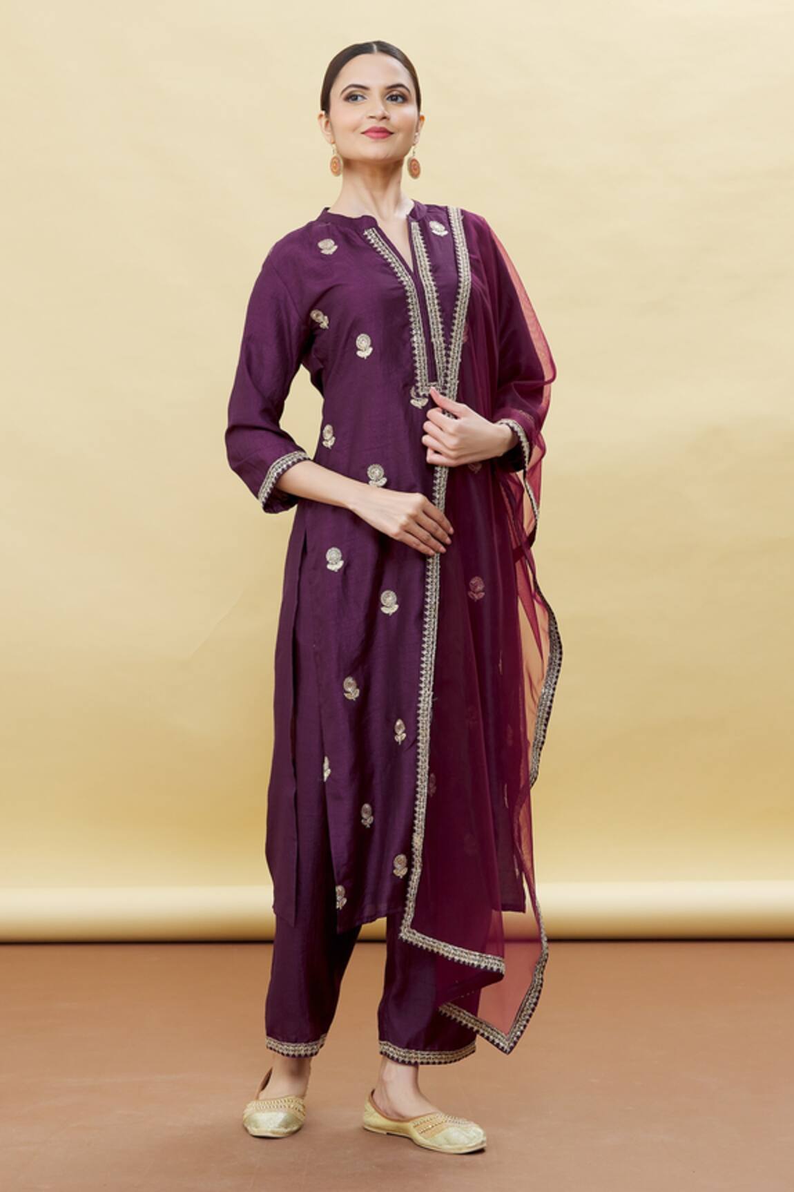 Samyukta Singhania Floral Pattern Straight Kurta Set