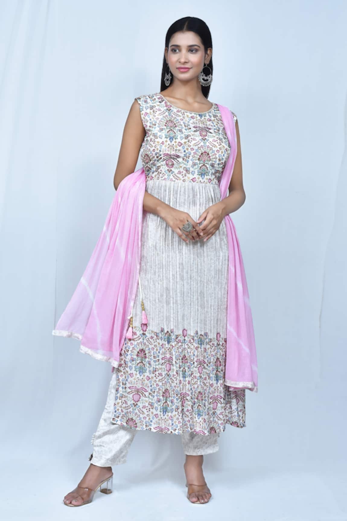 Khwaab by Sanjana Lakhani Floral Pattern Fit & Flare Kurta Pant Set