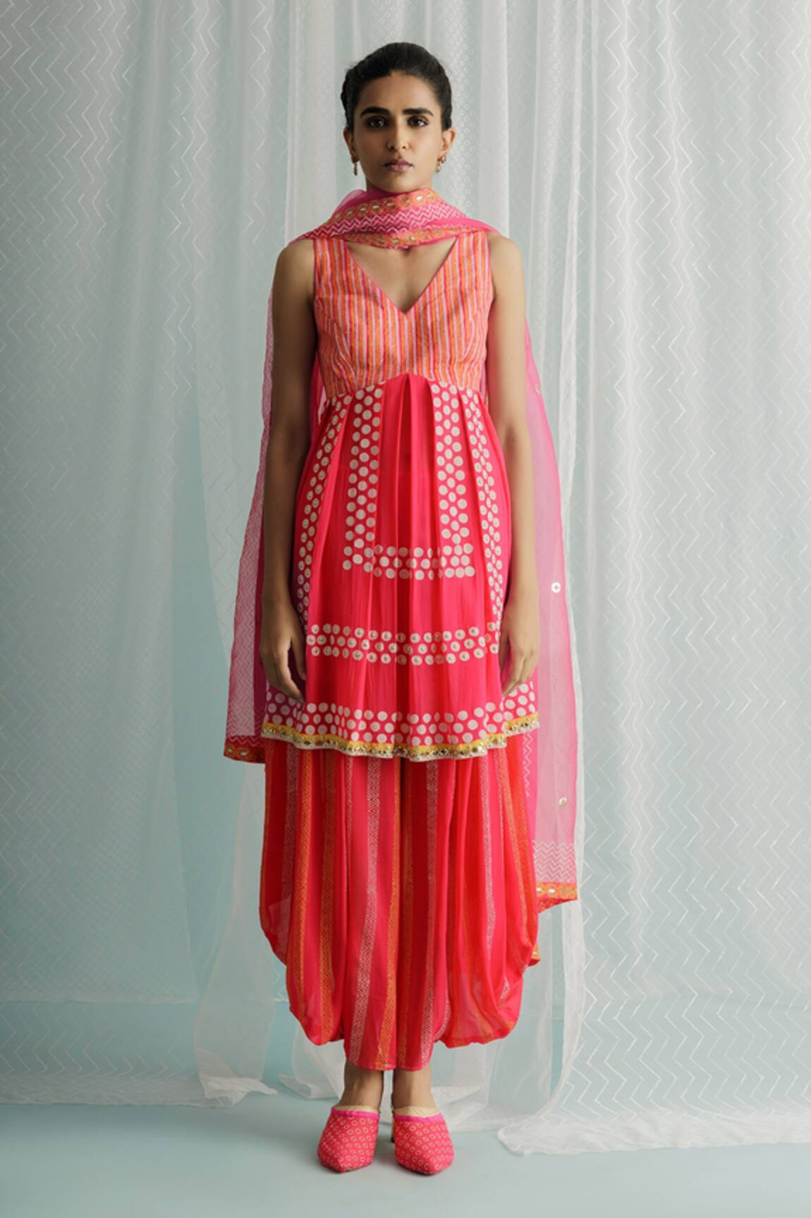 Surbhi Gupta Eira Printed Kurta Set