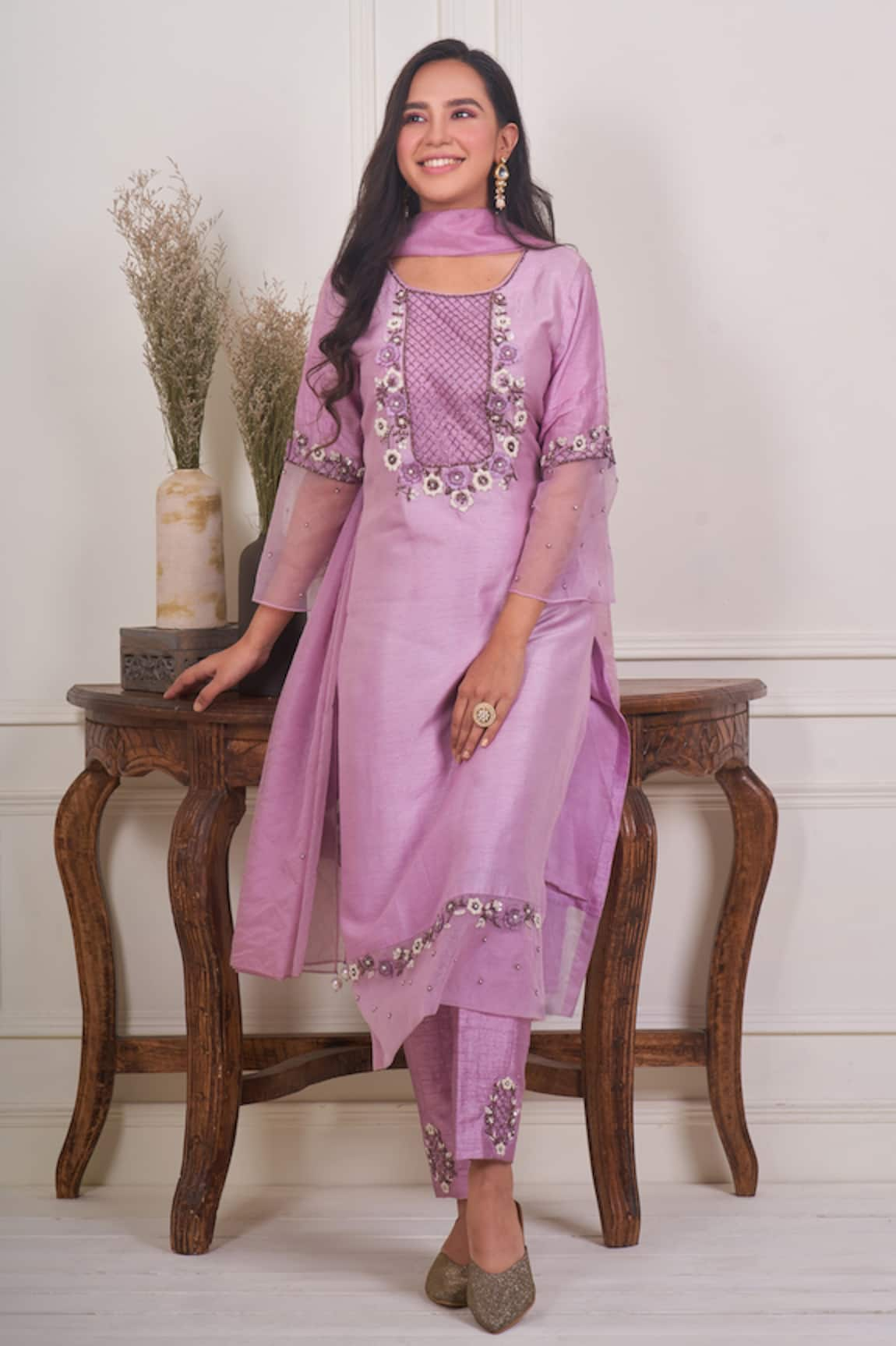 Geetika Jain 3D Flower Embroidered Yoke Kurta Set