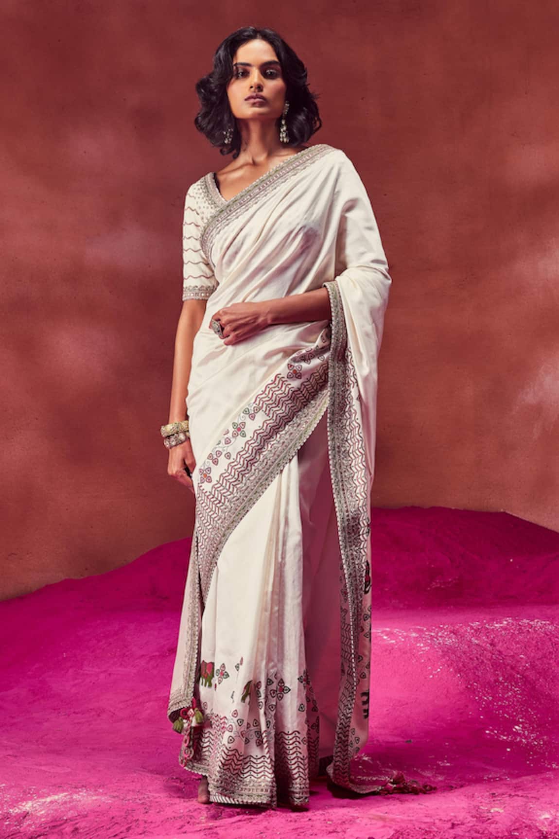 PUNIT BALANA Border Printed Saree With Blouse 