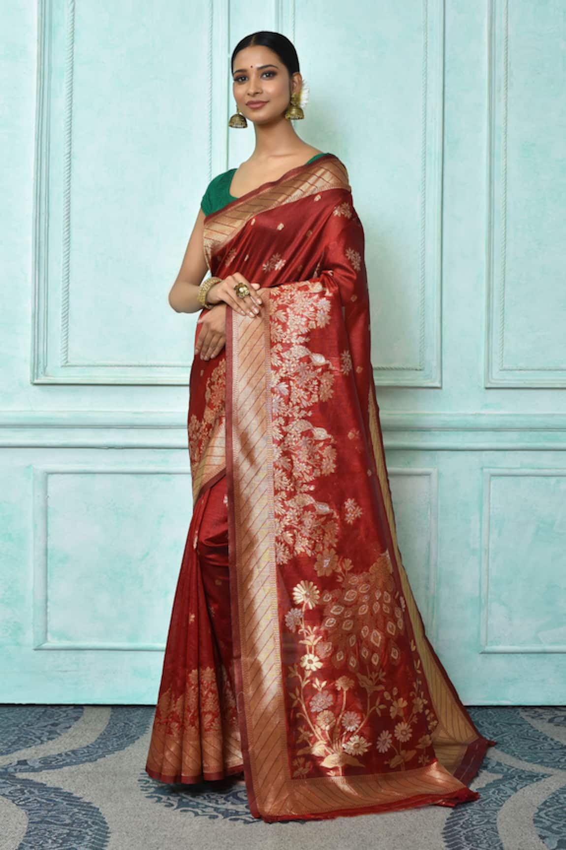 Samyukta Singhania Peacock & Floral Pattern Saree With Running Blouse