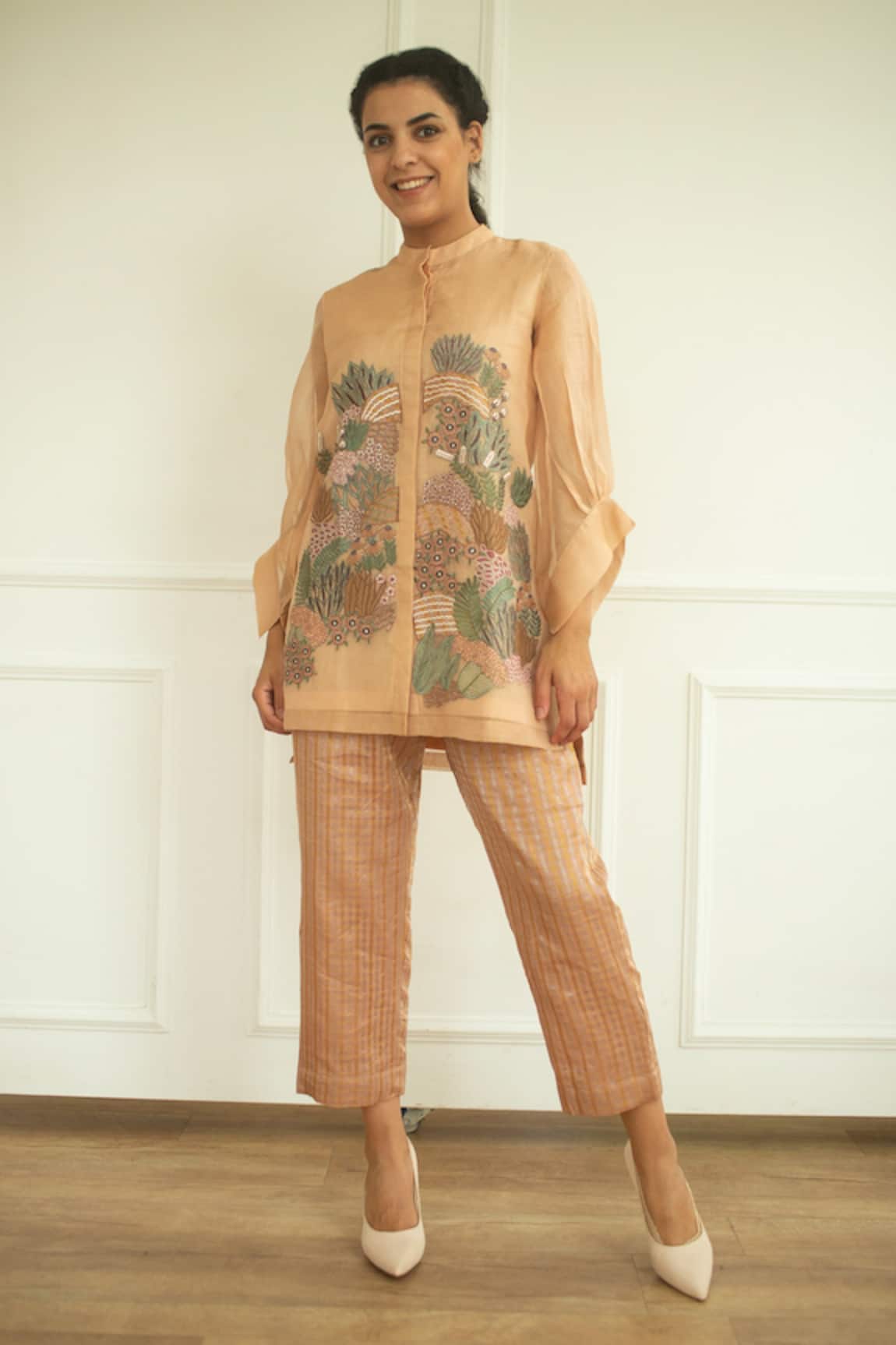 Oja Applique Embroidered Tunic & Pant Set