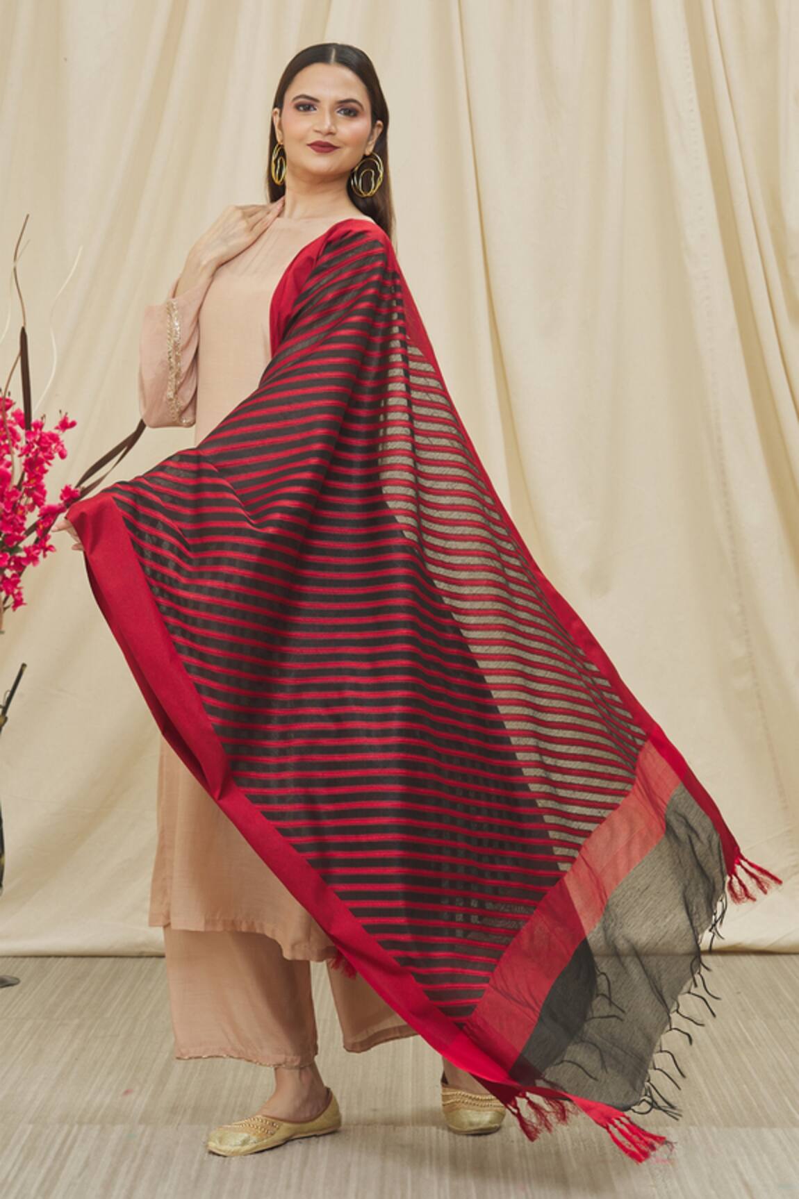 Khwaab by Sanjana Lakhani Stripe Woven Black Dupatta 