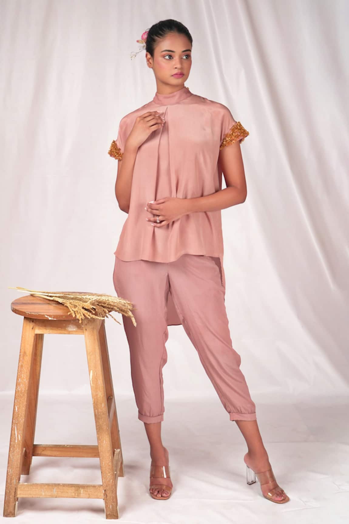 Seesa Sleeve Embroidered Top 