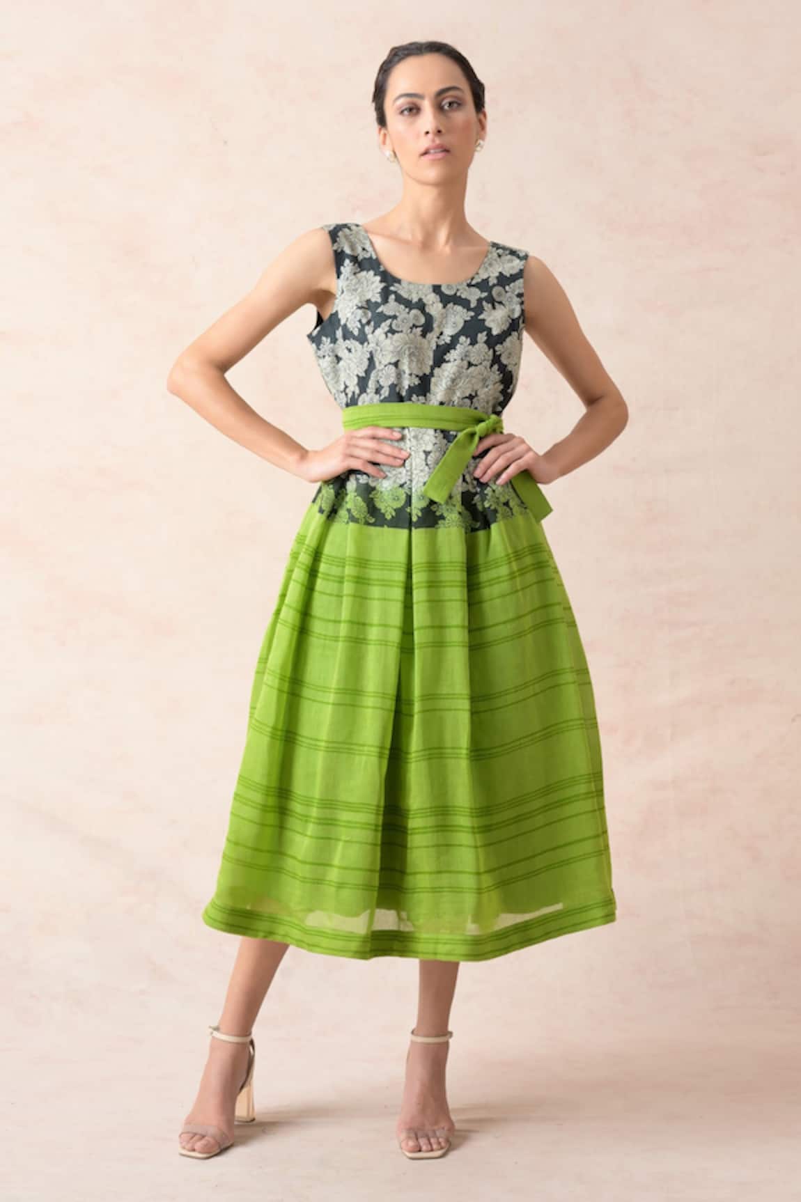 Thetaa Floral Print Box Pleated Dress