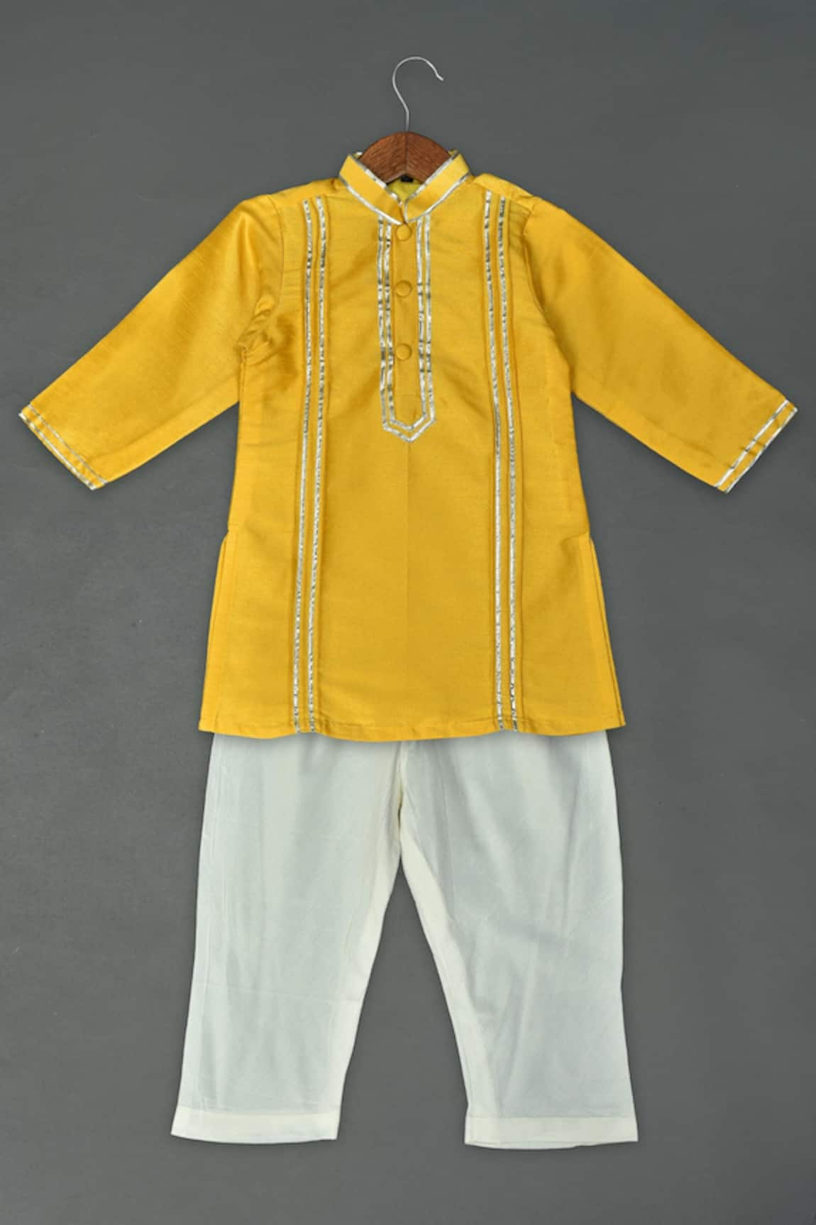 Maaikid Pintuck Kurta & Pajama Set