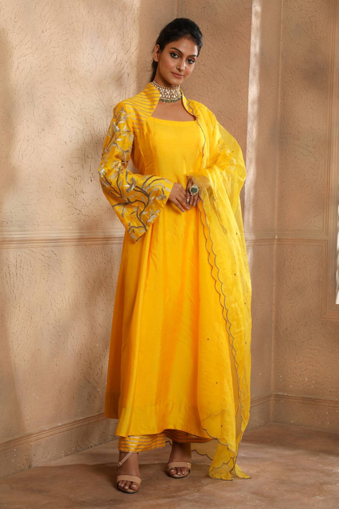 Omana By Ranjana Bothra Bella Bird Sleeve Embroidered Kurta Set