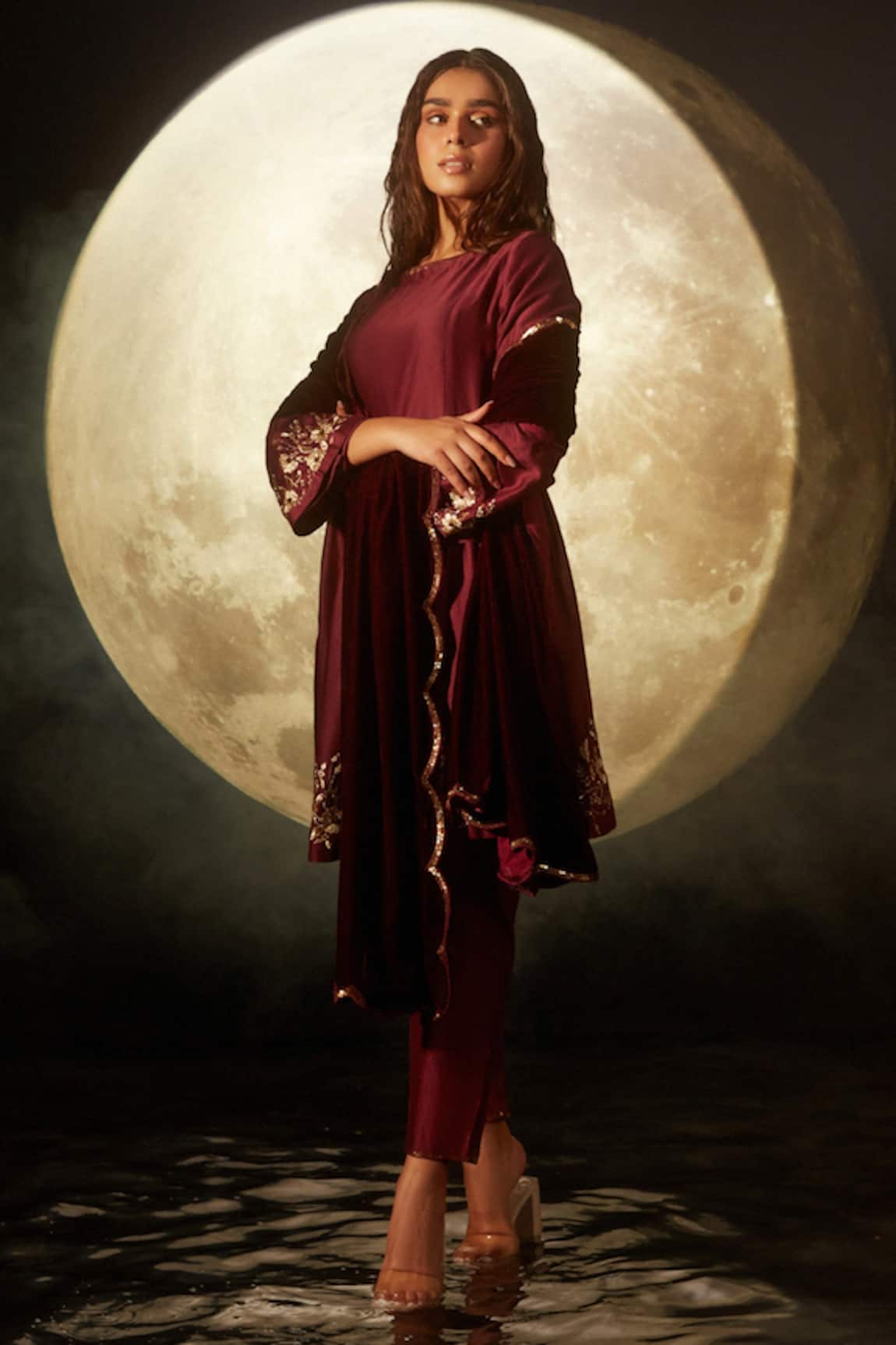 Dohr India Sleeve Embroidered Short Kurta Set