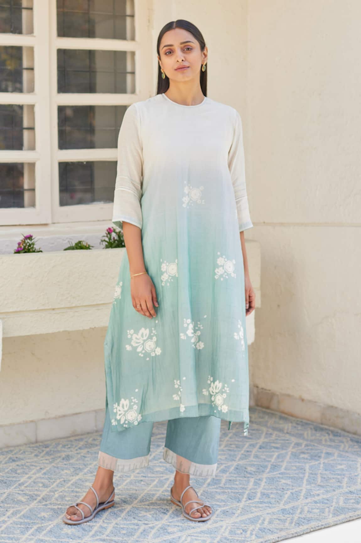 Vaayu Floral Print Ombre Kurta & Pant Set