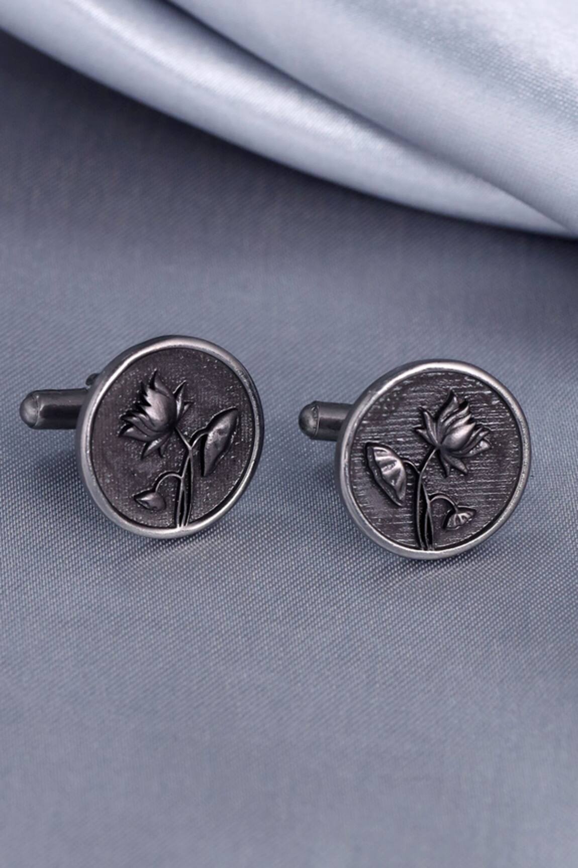 Cosa Nostraa Lotus Magic Carved Cufflinks
