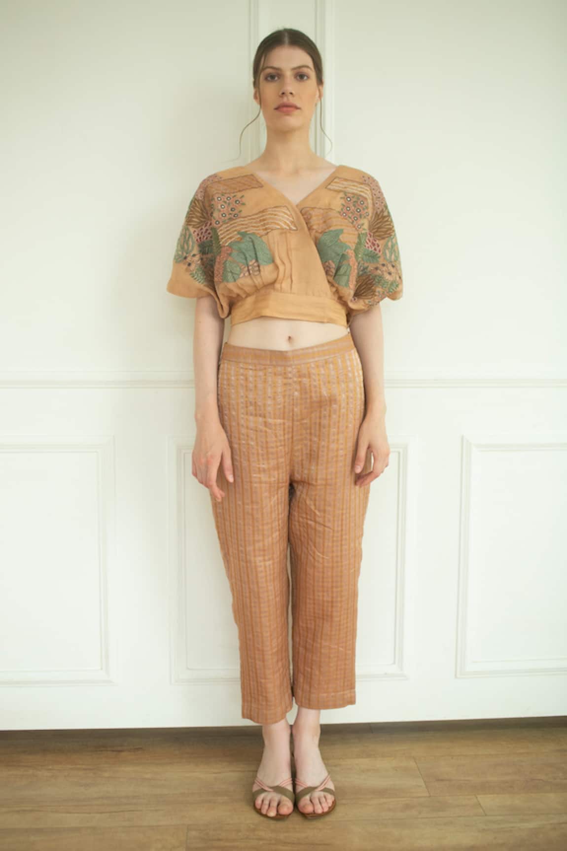 Oja Short Embroidered Tunic & Pant Set