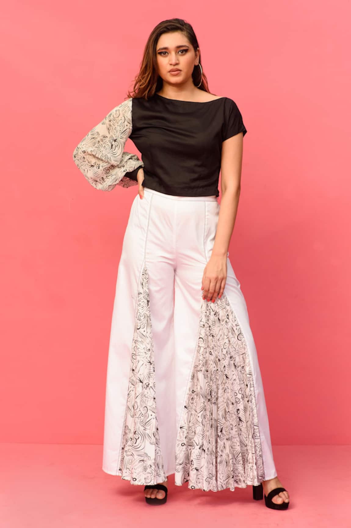 Label Shristi Chetani Abstract Print Flared Pant 