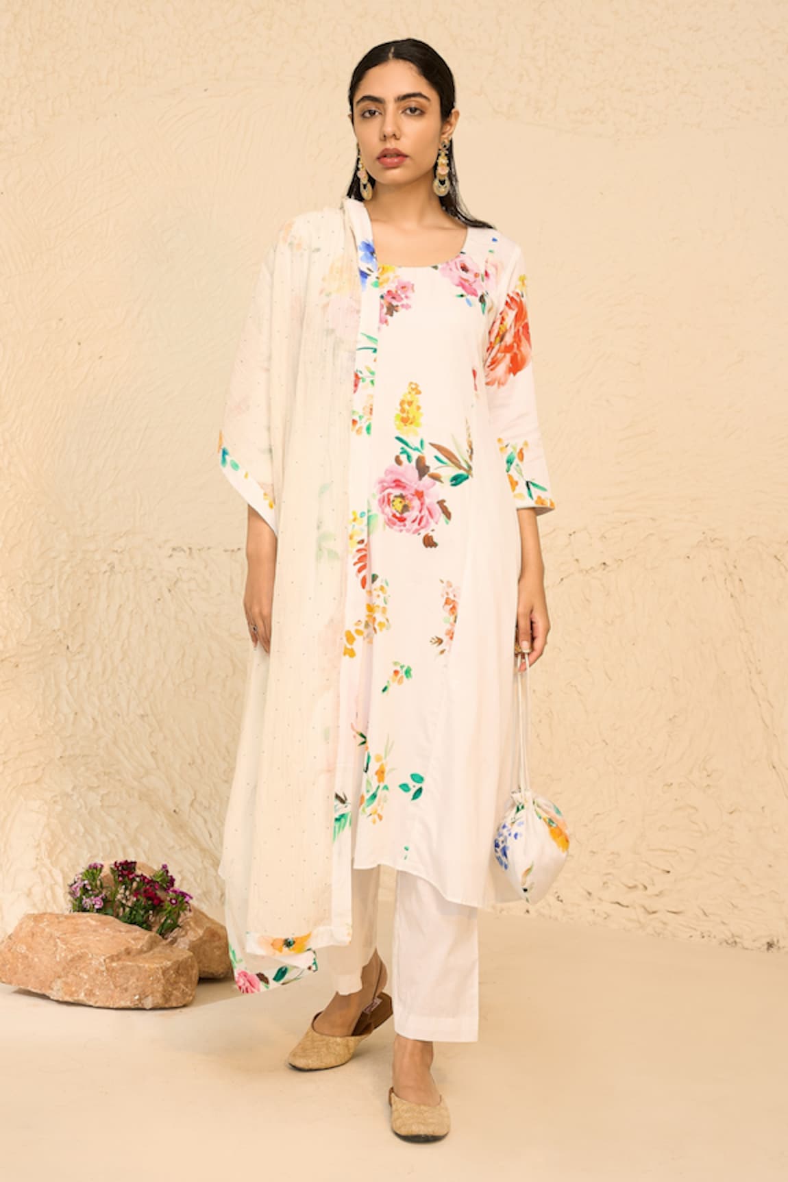 Chrkha Flower Bouquet Print Kurta Set