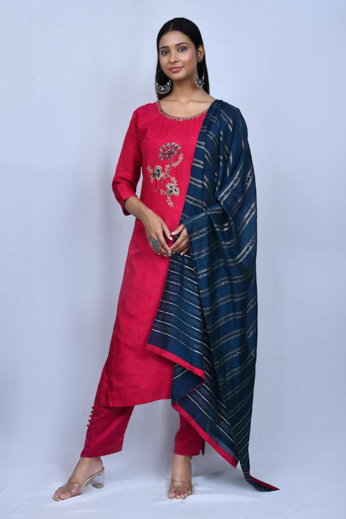 Nazaakat by Samara Singh Plain Kurta Set With Striped Dupatta