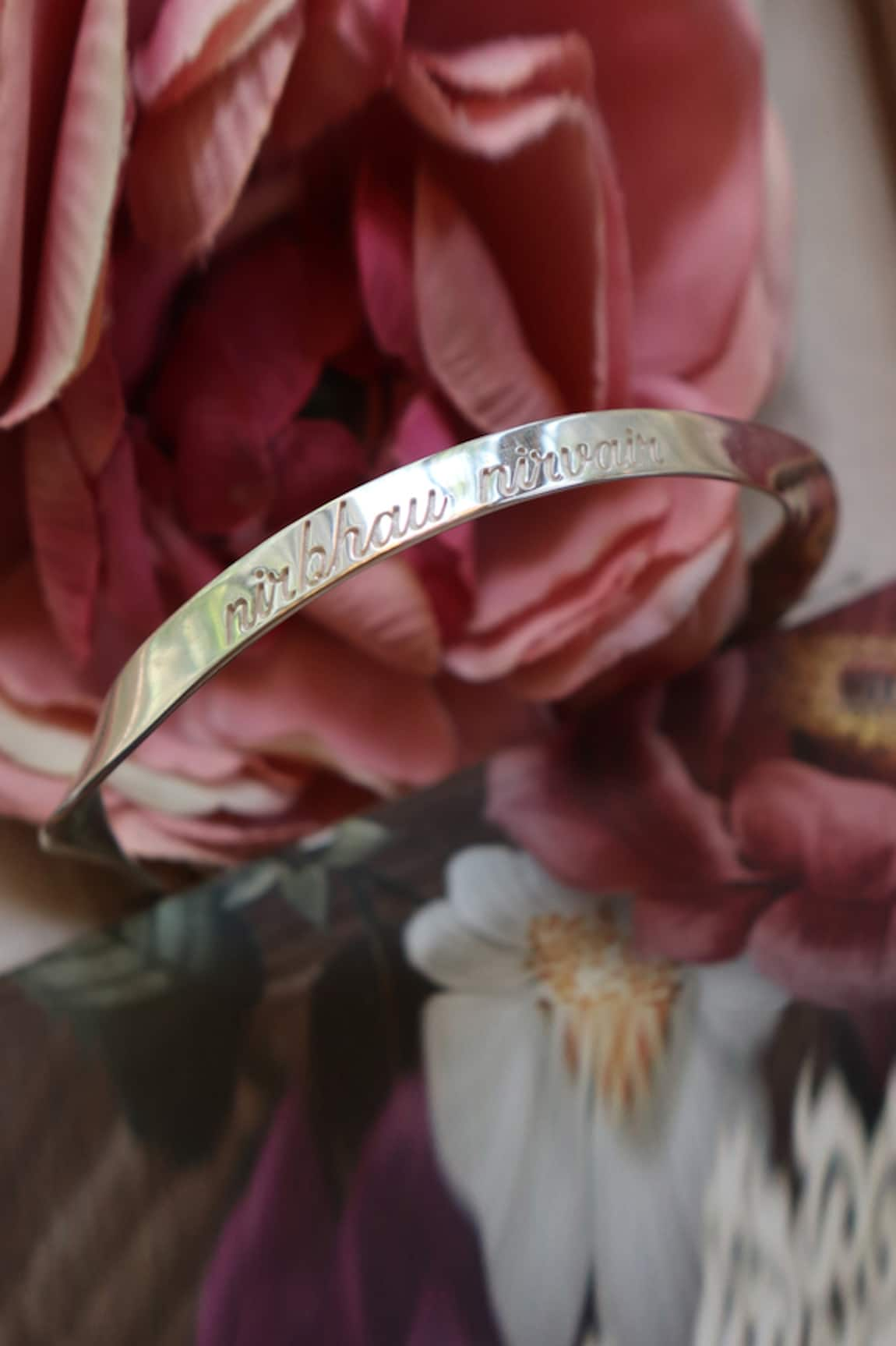 Eina Ahluwalia Nirbhau Nirvair & Chardi Kala Bangle