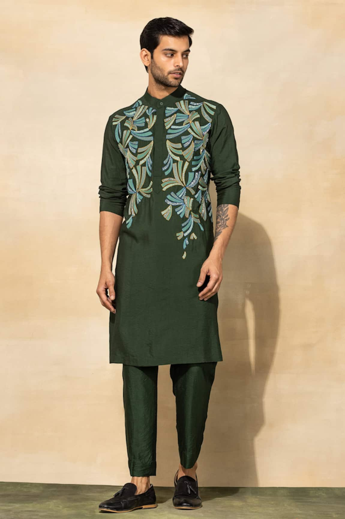 DiyaRajvvir Mandarin Collar Embroidered Kurta Set