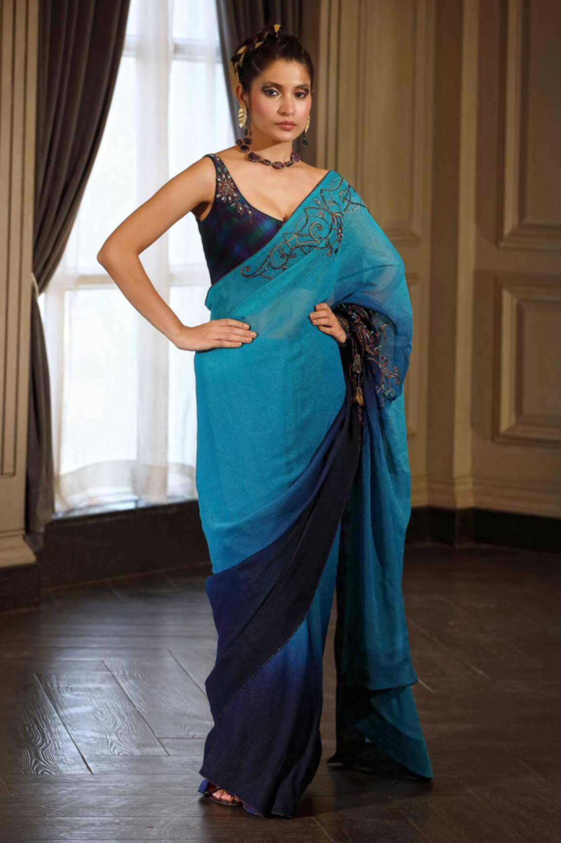 Shilpi Gupta Shimmer Saree With Blouse 