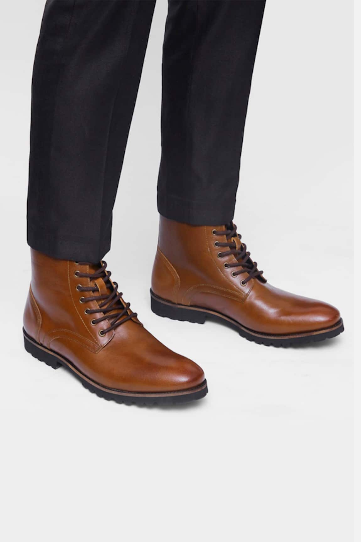 Hats Off Accessories Genuine Leather Lace-Up Boots