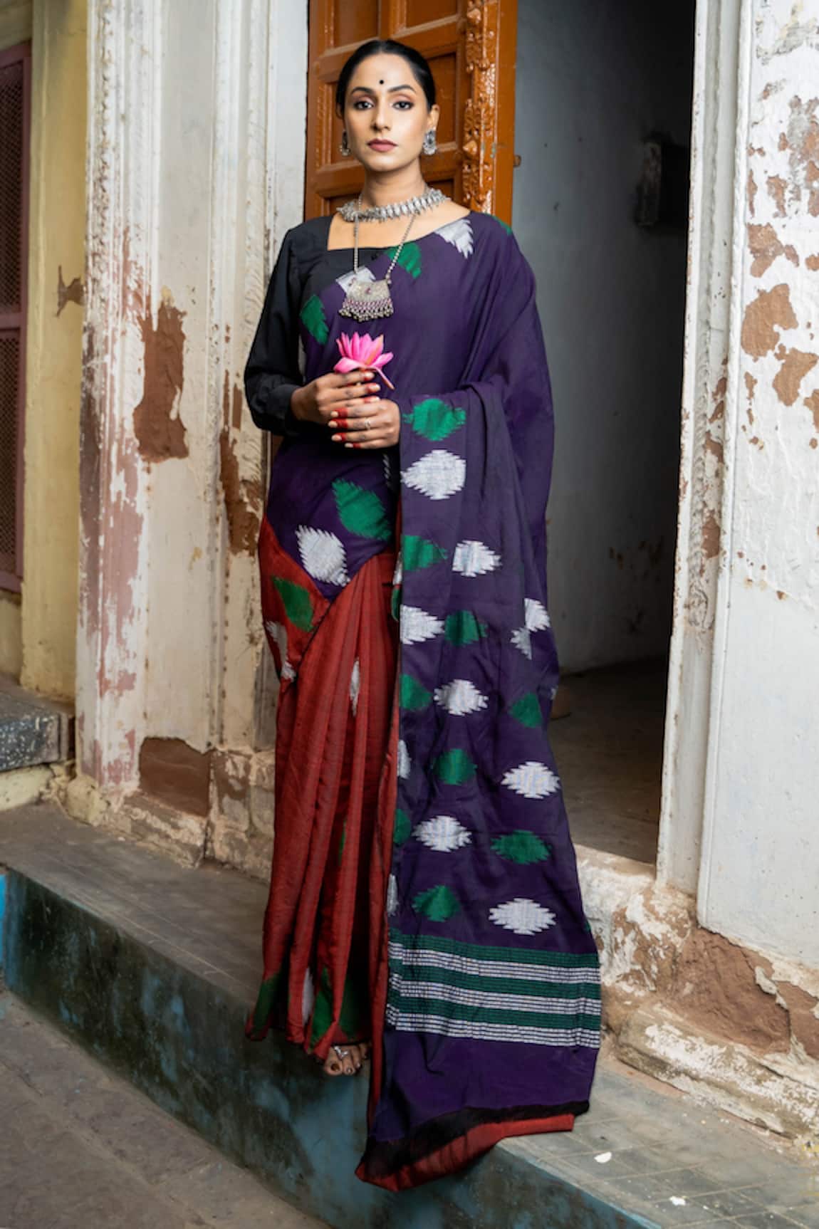 TaBa Kashi By Artika Shah Hemp Cotton Woven Saree