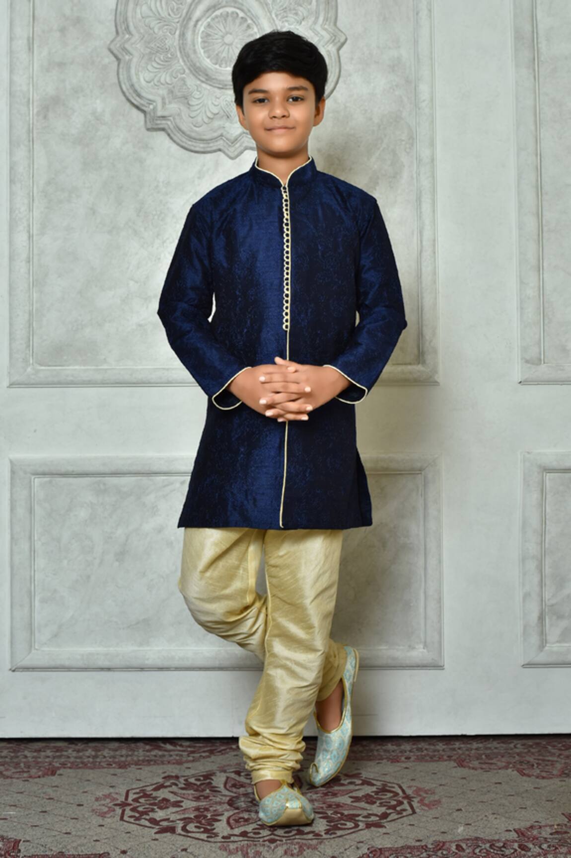 Petite Pomme Flora  & Leaf Embroidered Kurta 